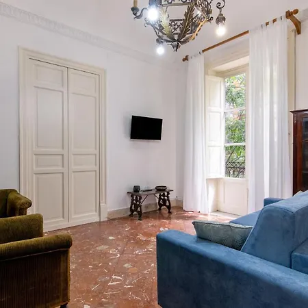 Domus Politeama Apartment *