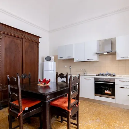 Apartment Domus Politeama Palermo